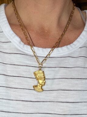 Gold plated paperclip chain with vintage Egyptian Queen Pendant Necklace